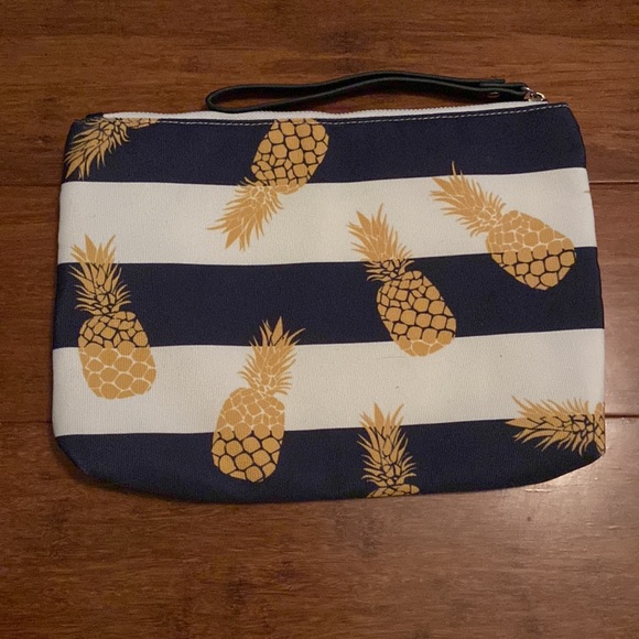Pineapple zip pouches - Picture 5 of 5